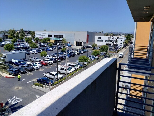 Building Photo - Monterey Bay Square (#308)