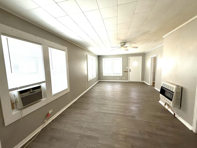 Building Photo - 226 12th Ave NW