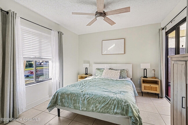 Building Photo - 1491 Sheafe Ave NE