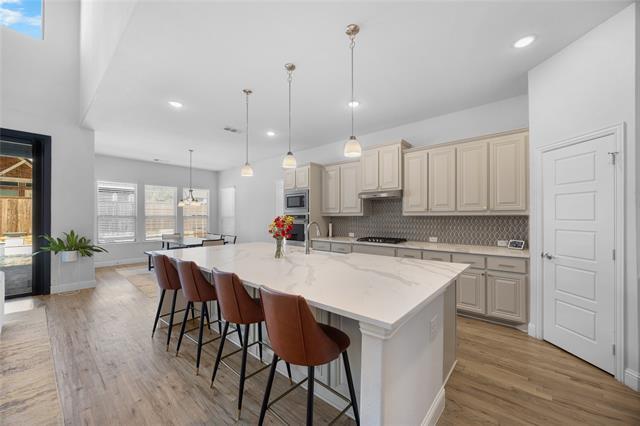 Building Photo - 16921 Eastbrook Dr