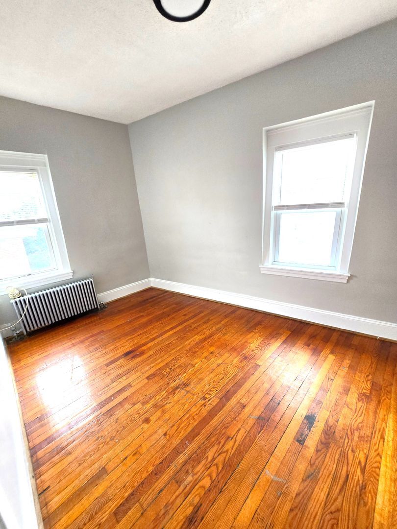 Building Photo - 161 Montgomery St