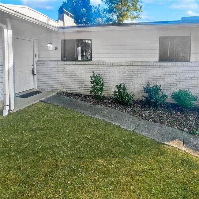 Primary Photo - 2323 Ward St SE