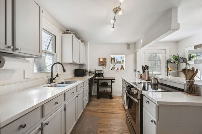Building Photo - 4455 Wolff St