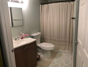 Building Photo - 583 7th Pl