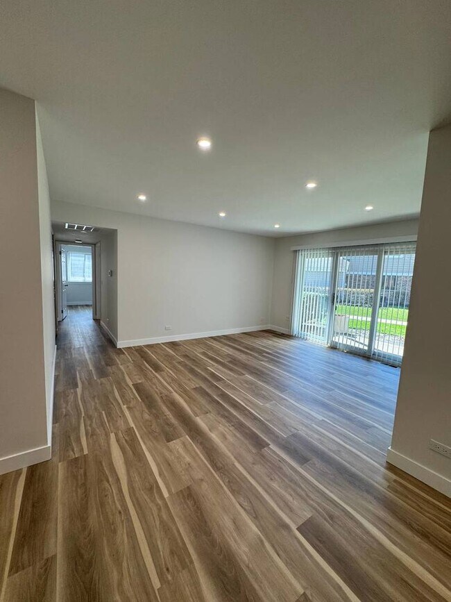 Building Photo - 52 Stanton Ct