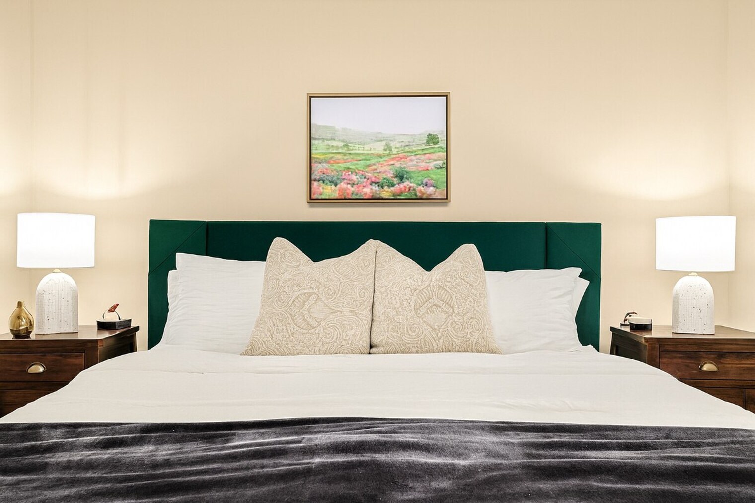 Building Photo - 18459 Sharon Ln