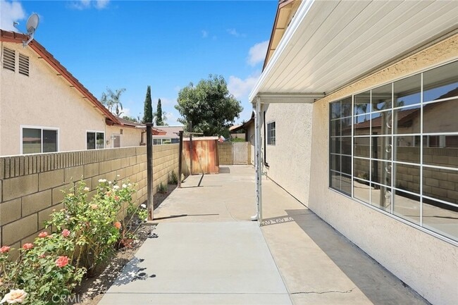 Building Photo - 248 Centinary Dr