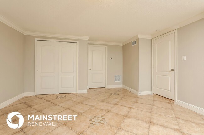 Building Photo - 5272 Vance Ave