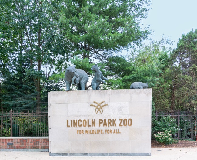 Building Photo - 2000 N Lincoln Park W