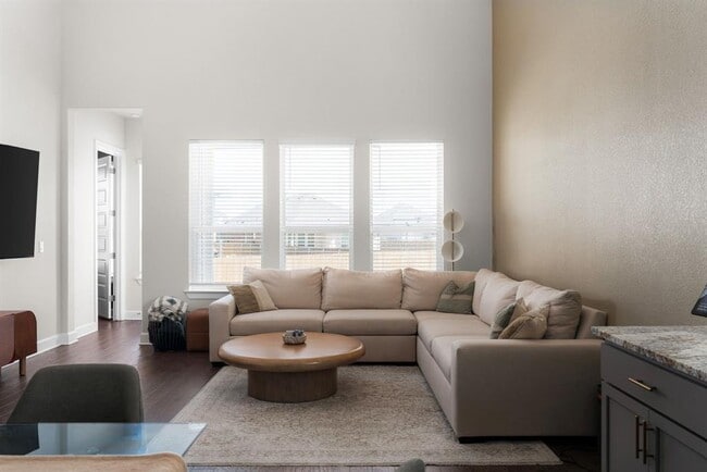 Building Photo - 4904 Escape Rivera Dr