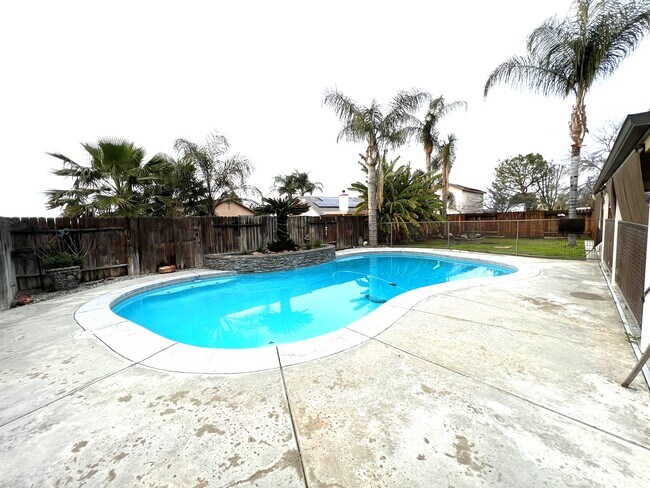 Building Photo - 3013 Verdugo Ln