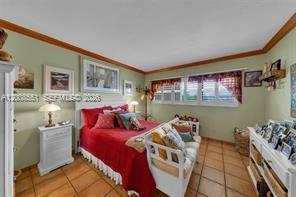 Building Photo - 3050 NE 48th Ct