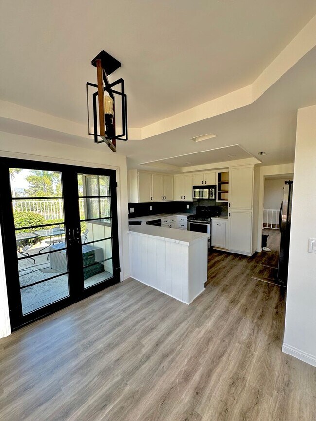 Building Photo - 3 bed single story home for rent  in  Shadowridge Community on the Greens