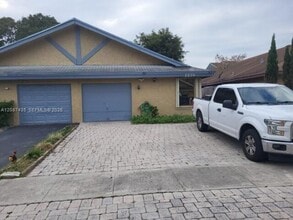Building Photo - 1336 SW 75th Ave