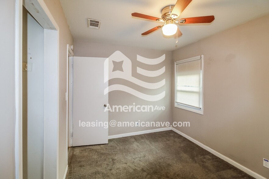 Building Photo - 2423 Adger Rd