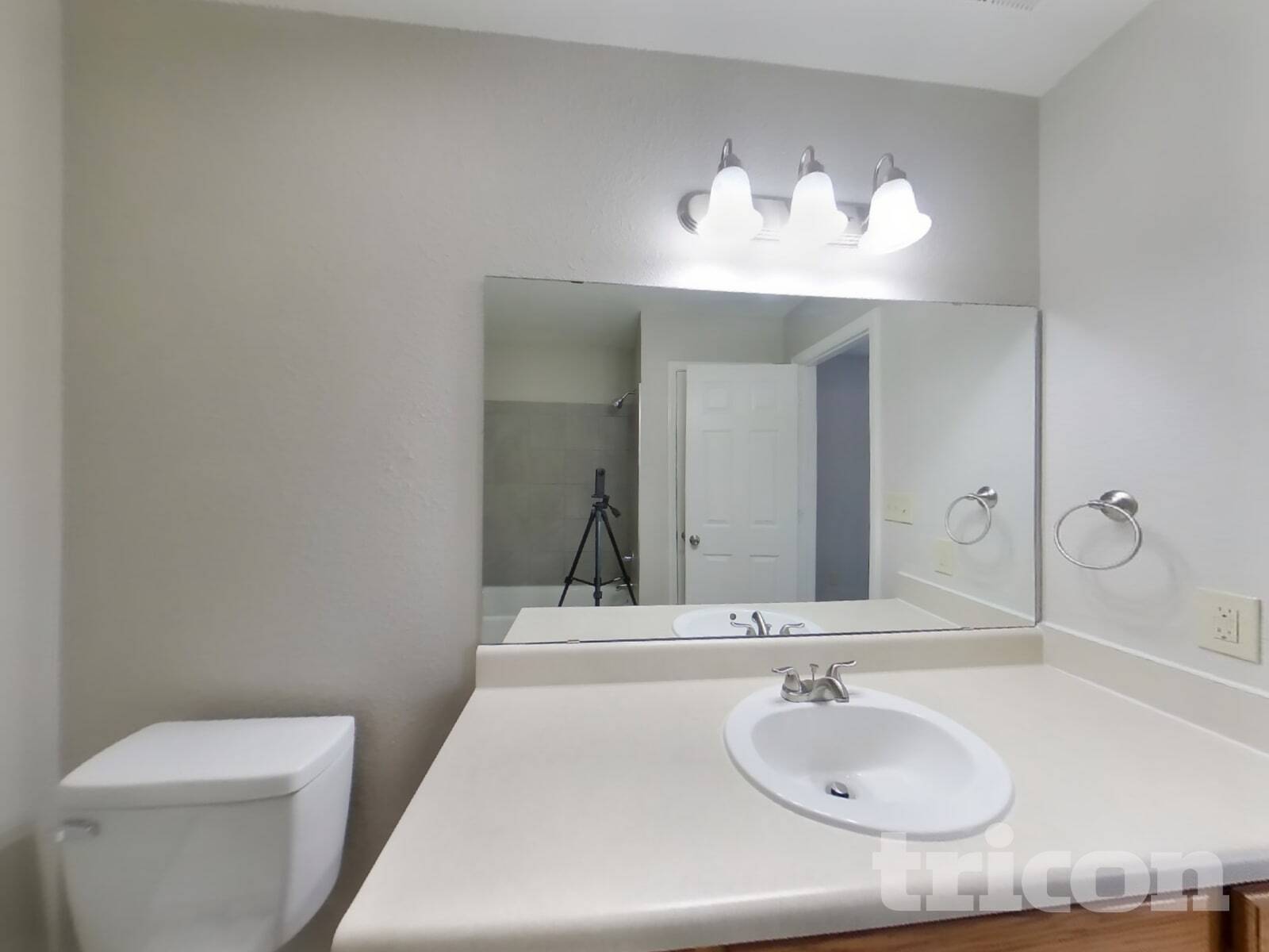 Building Photo - 7260 Kidwell Dr