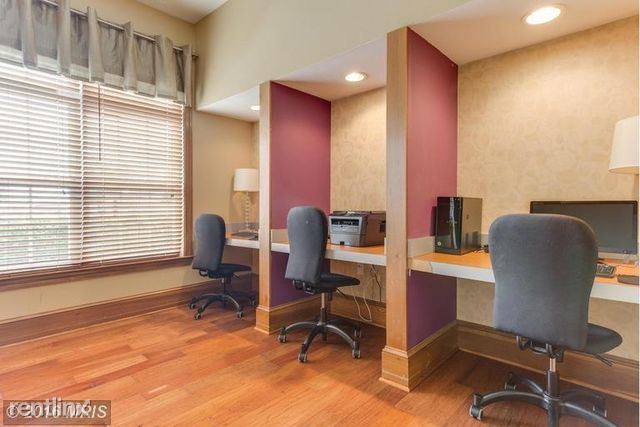 Building Photo - 503 Sunset View Ter SE