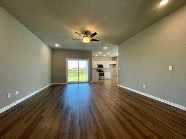 Building Photo - 310 Williams ct