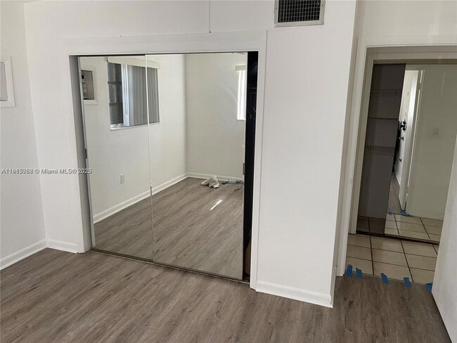 Building Photo - 4315 Harrison St