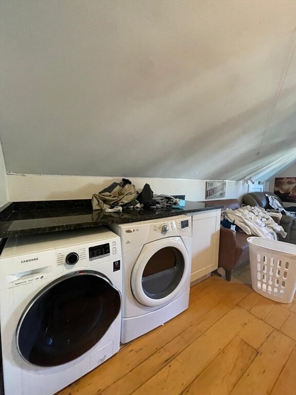 Building Photo - 28 Thornley St