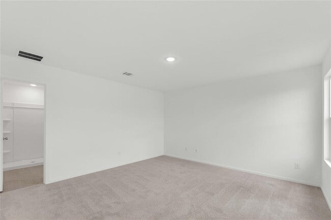 Building Photo - 263 Ottawa Way