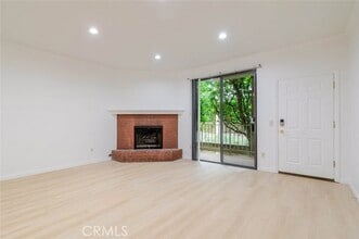 Building Photo - 10229 Variel Ave