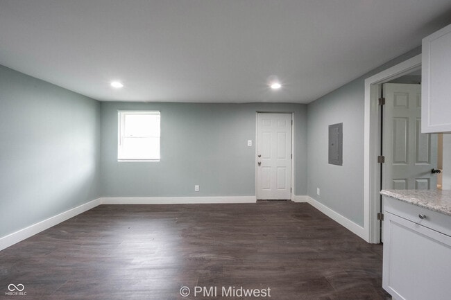 Building Photo - 238 N Beville Ave