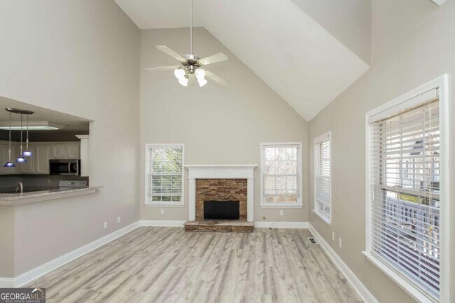 Building Photo - 105 Legend Creek Hollow