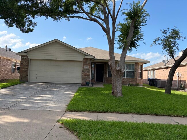 Building Photo - 6900 Oak Falls Dr