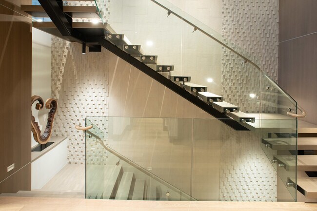 Building Photo - 126 Juan St