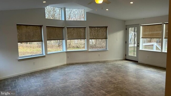 Building Photo - 136 Cedar Knoll Rd