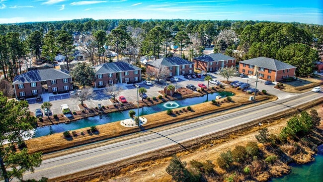 Building Photo - High-speed Internet, basic cable, water, s...