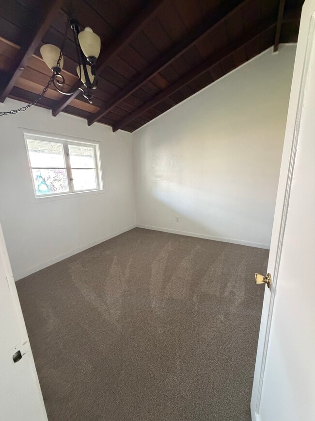 Building Photo - 165 East St