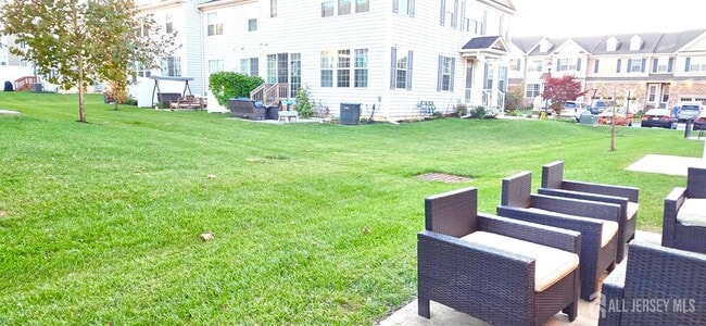 Building Photo - 39 Periwinkle Dr