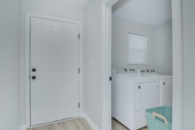 Building Photo - 4312 Windsor Spring Rd