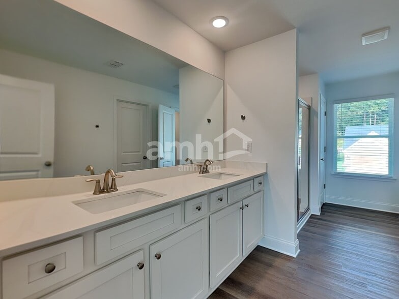 Building Photo - 1634 Soapstone Rd