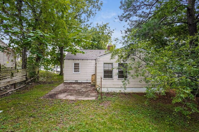 Building Photo - 6629 Grasselli Rd