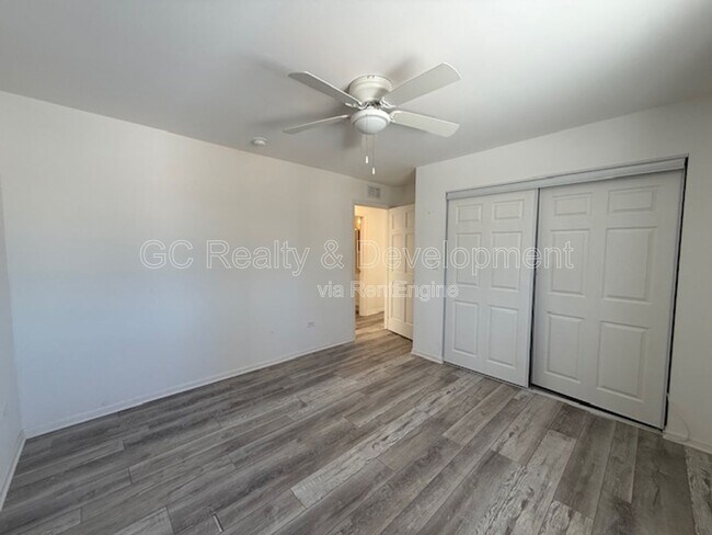 Building Photo - 284 W Windsor Terrace