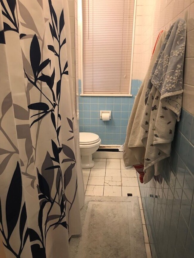 Building Photo - 5 Aberdeen St