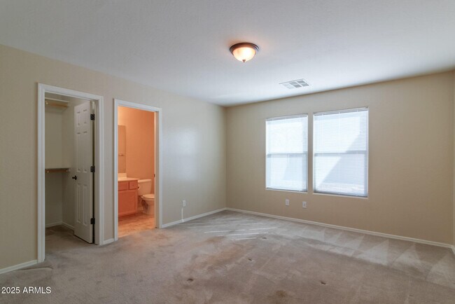 Building Photo - 11323 E Wallflower Ln