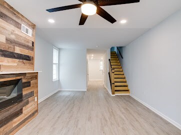 Building Photo - 147 S Morley St