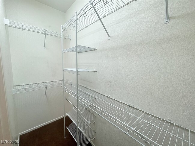 Building Photo - 6255 W Arby Ave