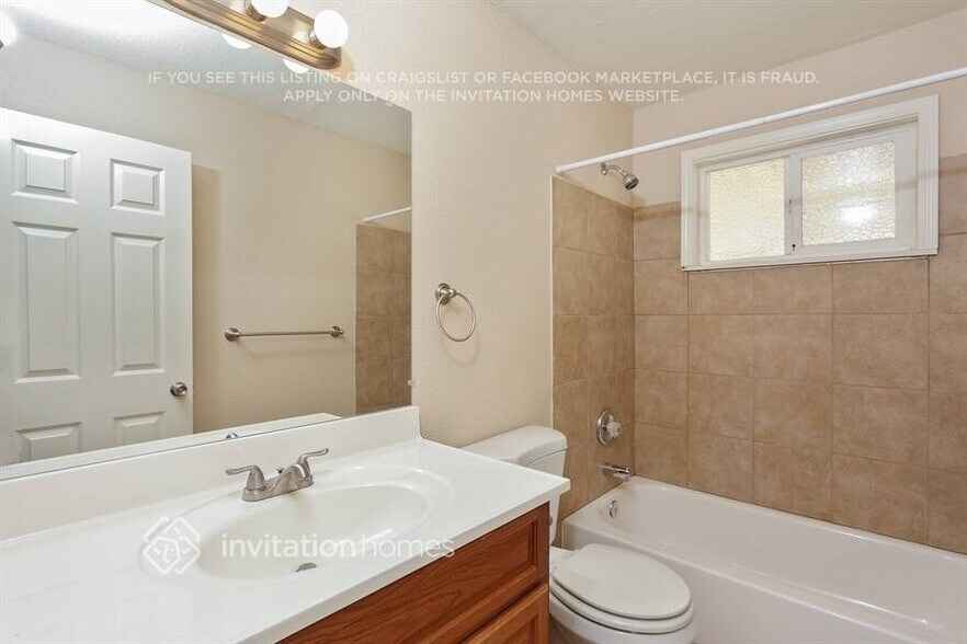 Building Photo - 522 San Remo Ct