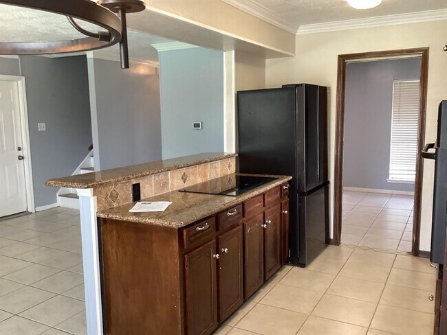 Building Photo - 4120 Venetian Way