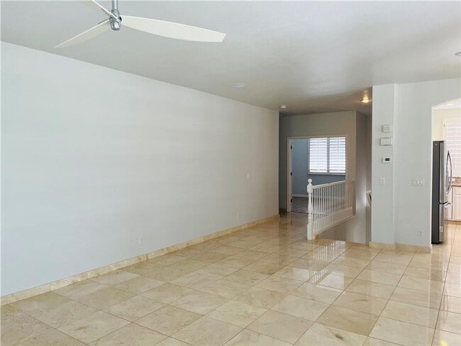 Building Photo - Amazing condominium in gated upscale neigh...