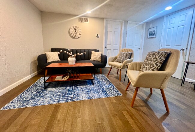 Building Photo - 5950 Jessup Rd