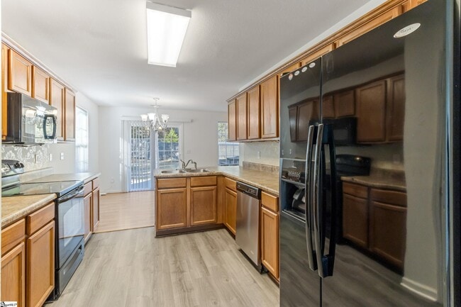 Building Photo - 301 Carnahan Dr