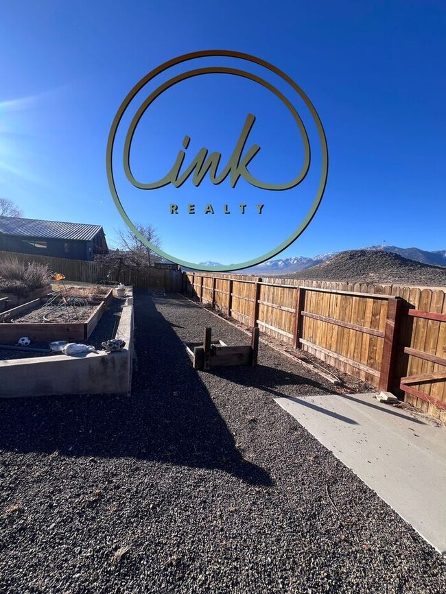 Building Photo - Gardnerville Ranchos Single Family Home fo...