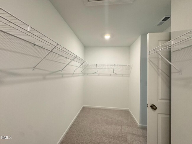 Building Photo - 229 Lily Patch Ln