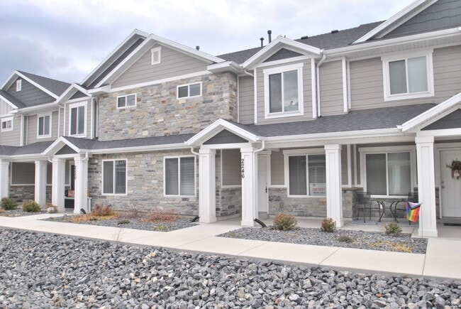 Building Photo - 2246 W Nibley Pkwy